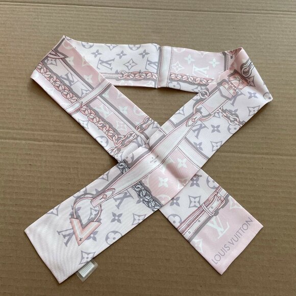 Louis Vuitton Scarf - Picture 1 of 5